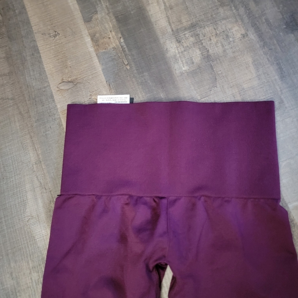Knix Good To Go Seamless Leggings size small - Picture 3 of 7